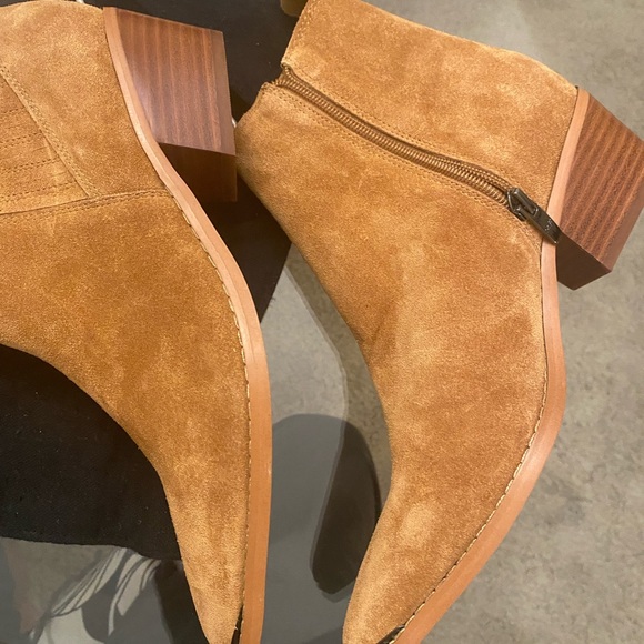 kobe ad tb white orange